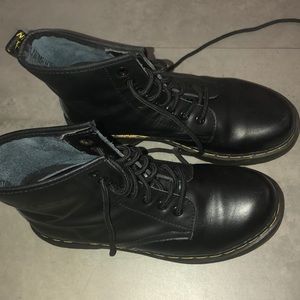 Military lace up boots